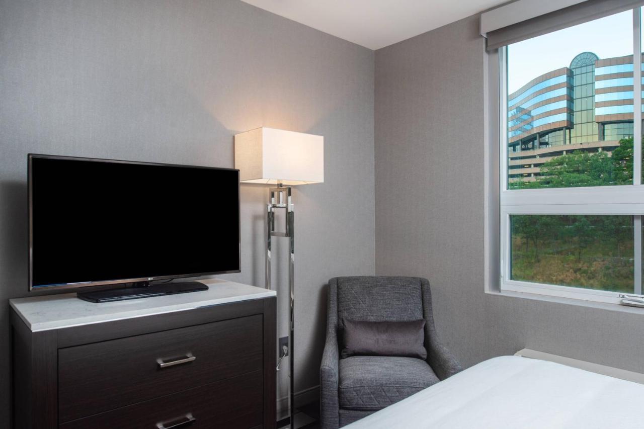 Fairfield Inn & Suites By Marriott Boston Waltham Exterior foto